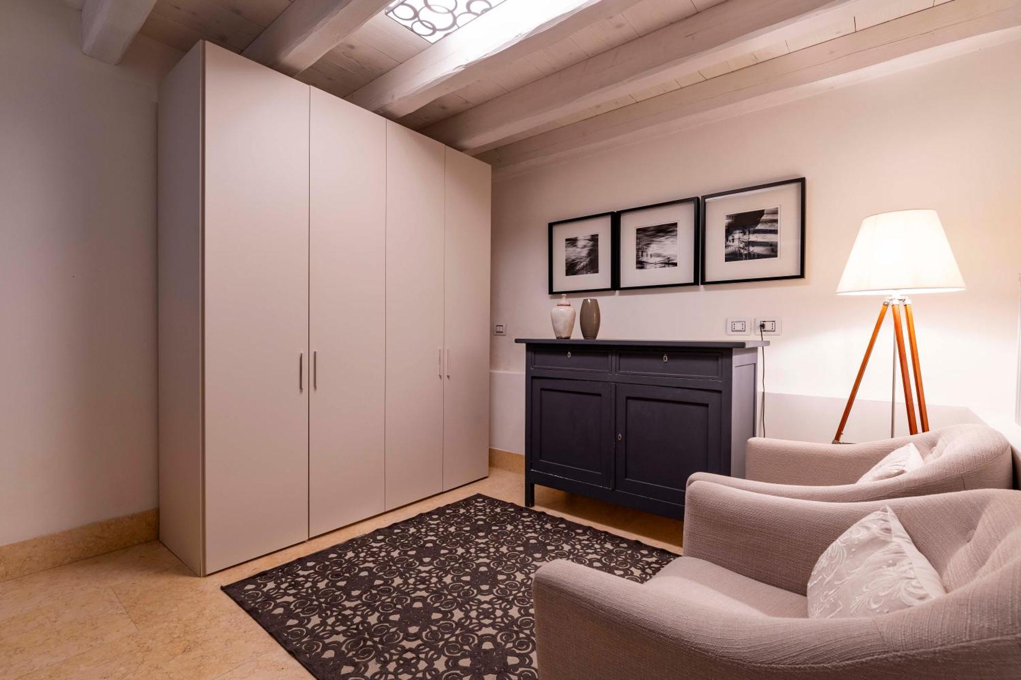 Apartment Angel's Luxury House